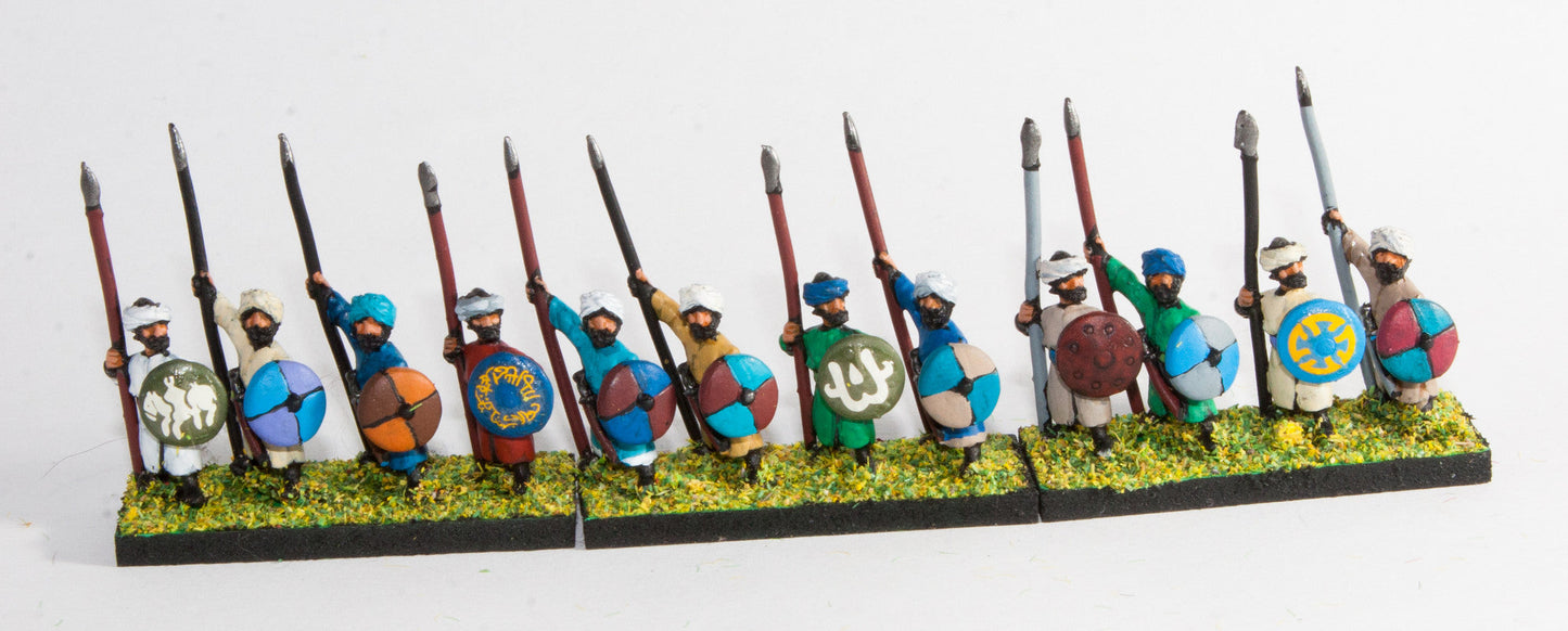 Arab Spearmen with Round Shields, Assorted Poses CRU5