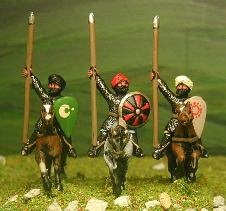 Arab Cavalry in Chainmail & Turban with Spear & Round Shield CRU1