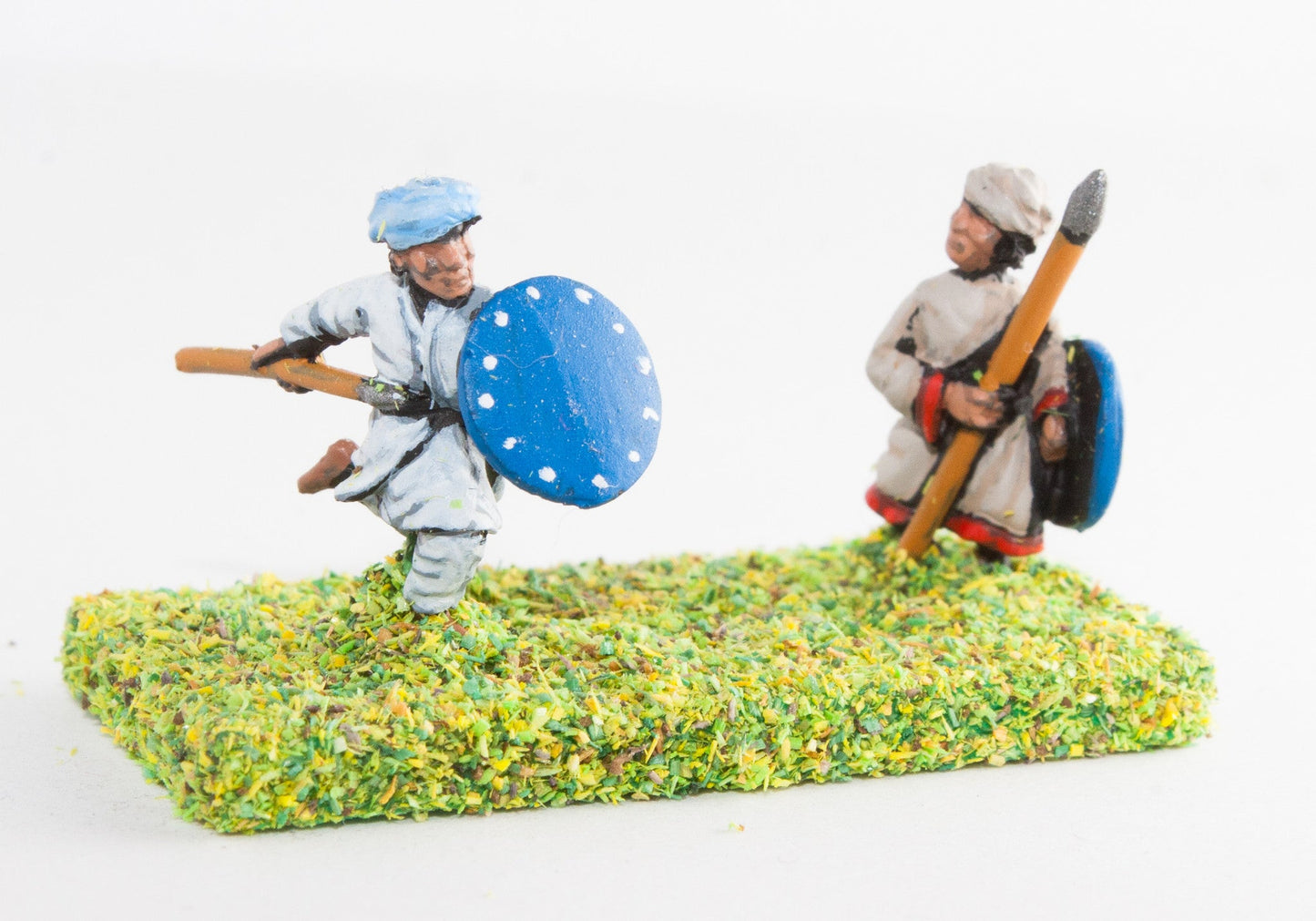 Arab Spearmen/Javelinmen with Round Shields, Assorted Poses CRU7