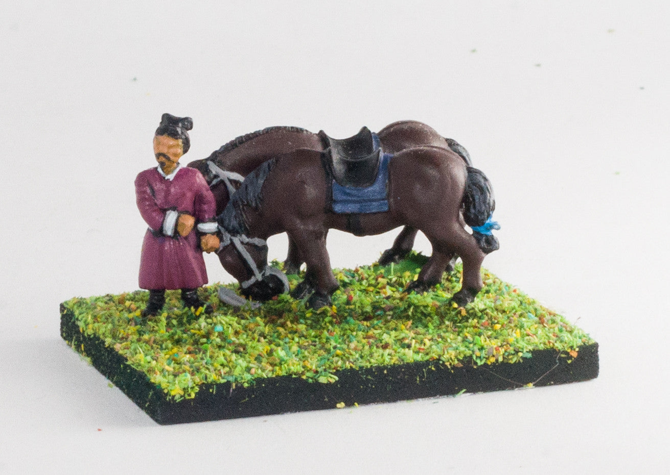 Horseholders with Horses HCH16