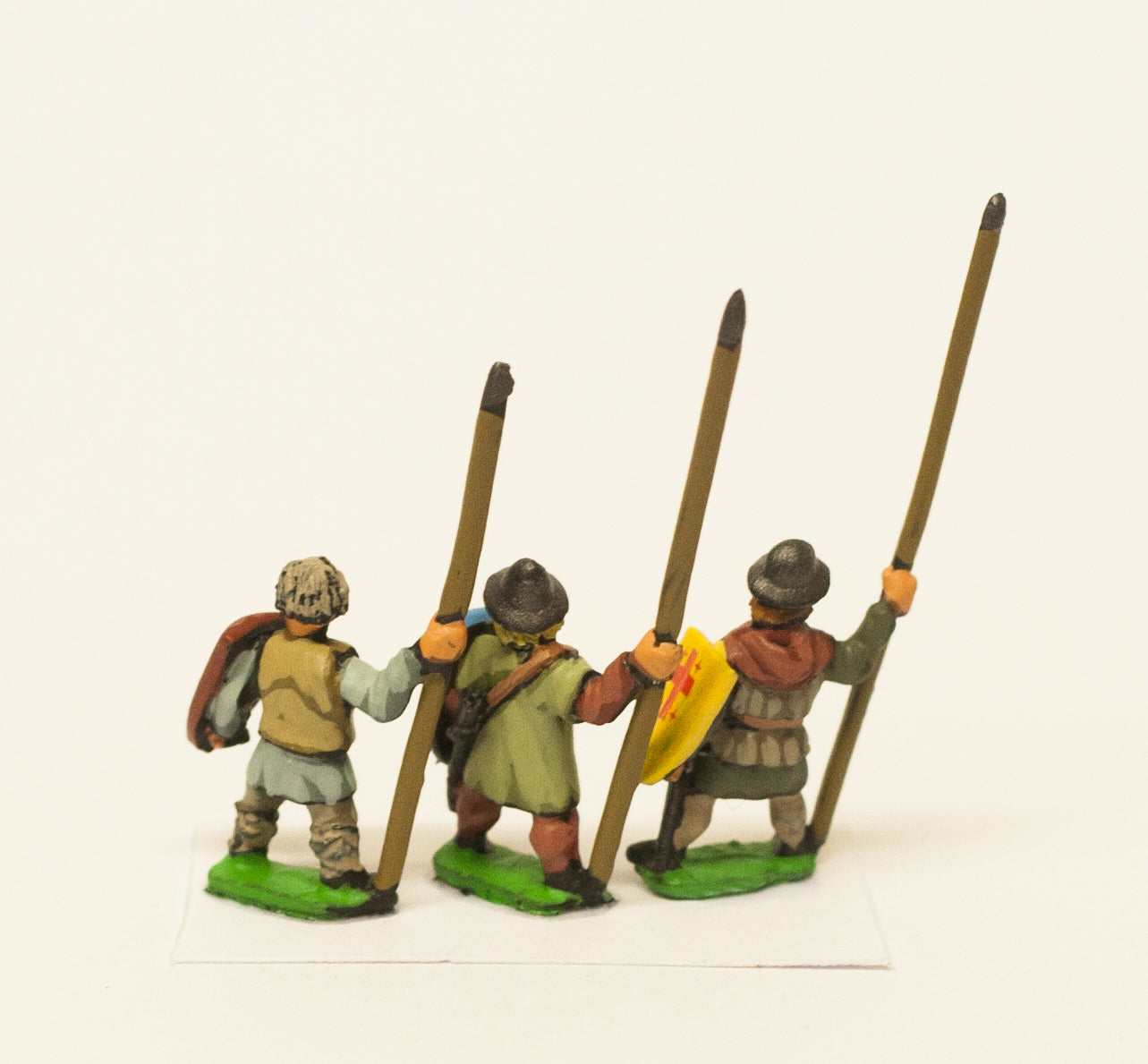 Medium Infantry in Assorted Helms with Long Spear & Large Shield MID34