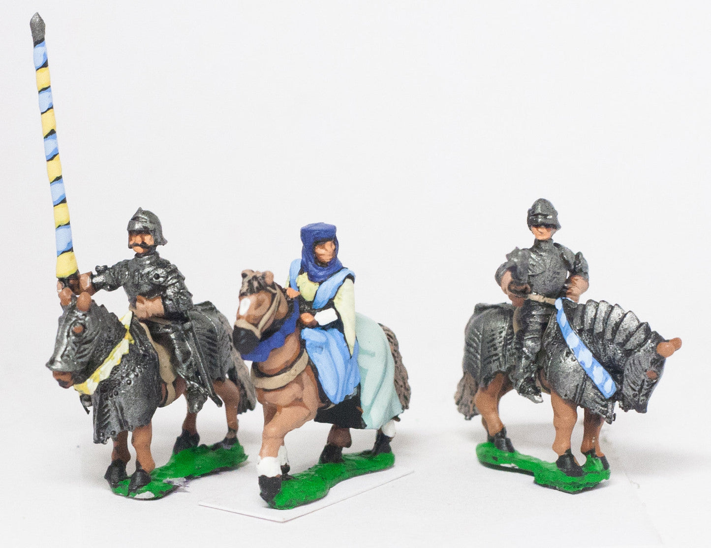 Command: Mounted Lady with Two Bodyguards 1380-1450Ad MID69e