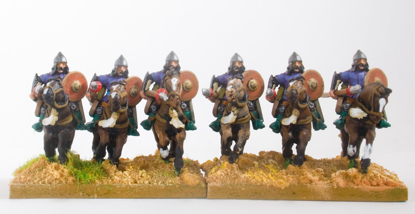 Moghul Indian: Allied Heavy / Medium Cavalry with Bow, Shield & Forward Facing Spear, on Unarmoured Horse MOG27a