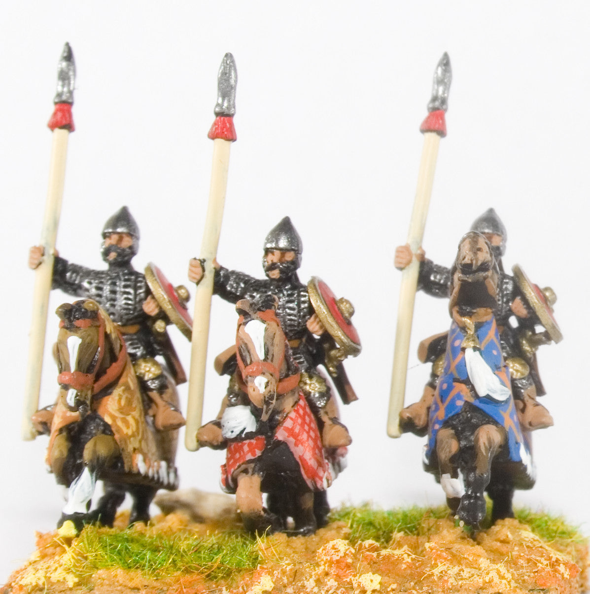 Moghul Indian: Heavy Cavalry with Bow, Shield & Upright Spear on Barded Horse MOG2a