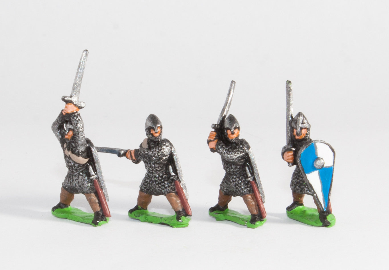 Norman Swabian Two Handed Swordsmen NA17