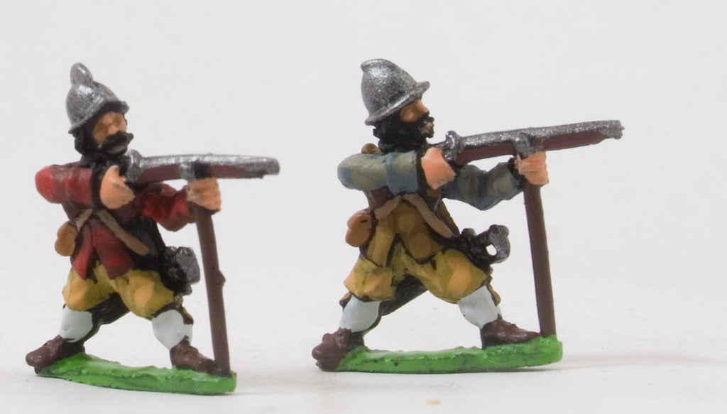 ECW: Musketeers in Helmets, with Musket Rest, No Apostles, Firing REN12