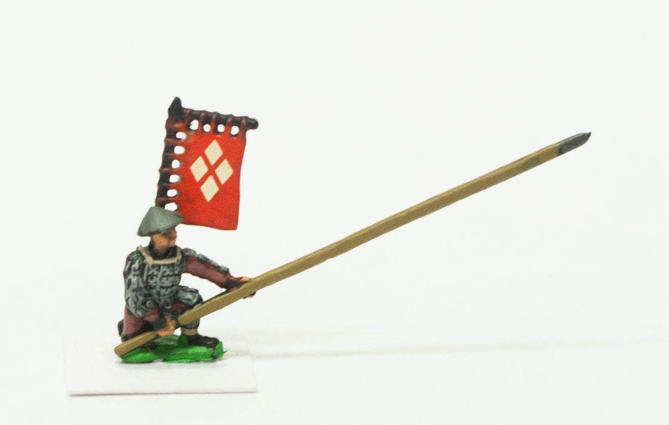 Samurai: Ashigaru in Assorted Headgear with Yari & Back Banner SAM23