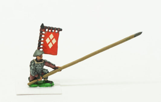 Samurai: Ashigaru in Assorted Headgear with Yari & Back Banner SAM23