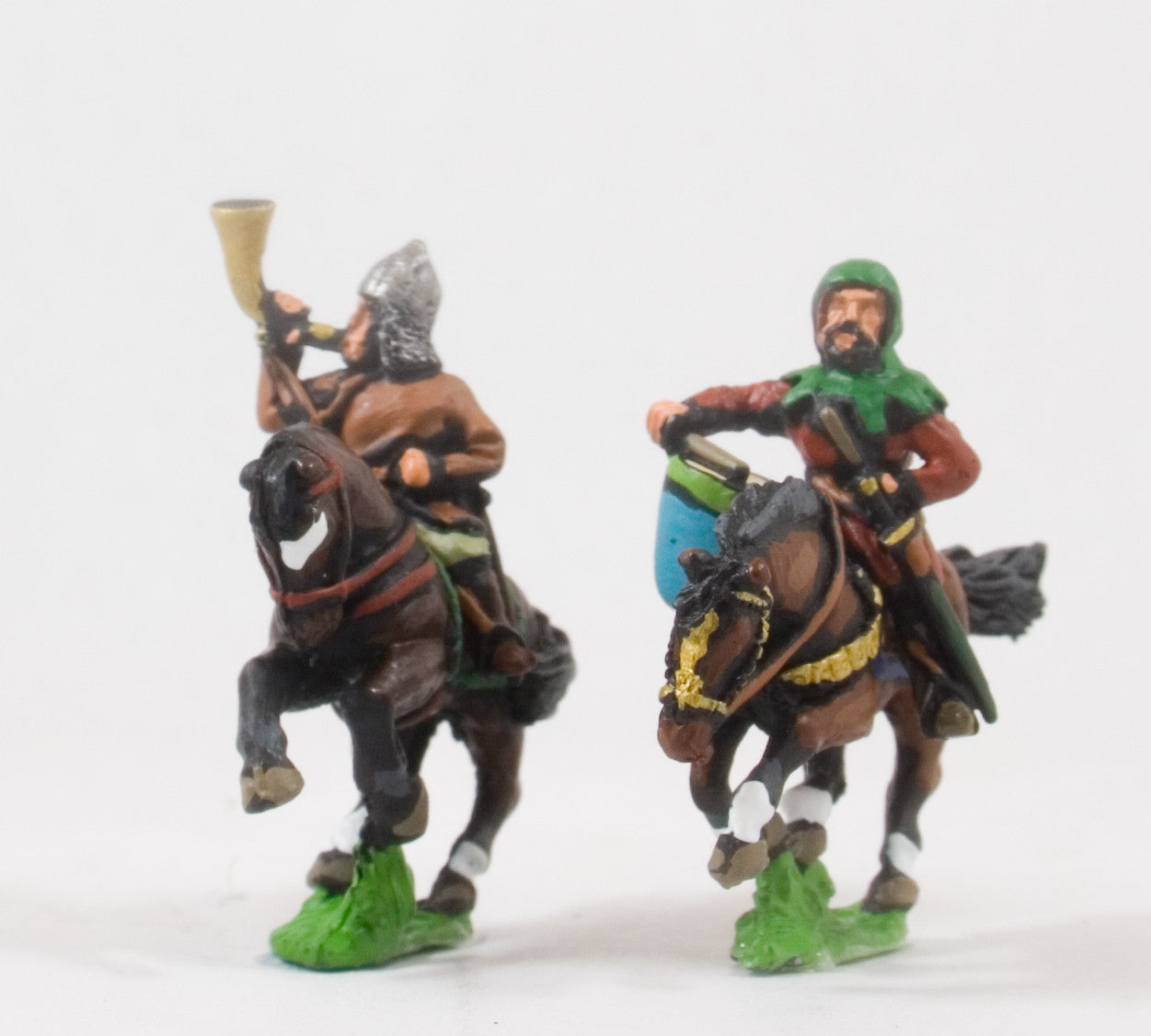 Generic Eastern European: Command: Mounted Drummers & Hornblowers XMED4