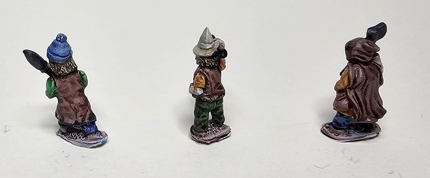 DD64 Halfling with spear & axes