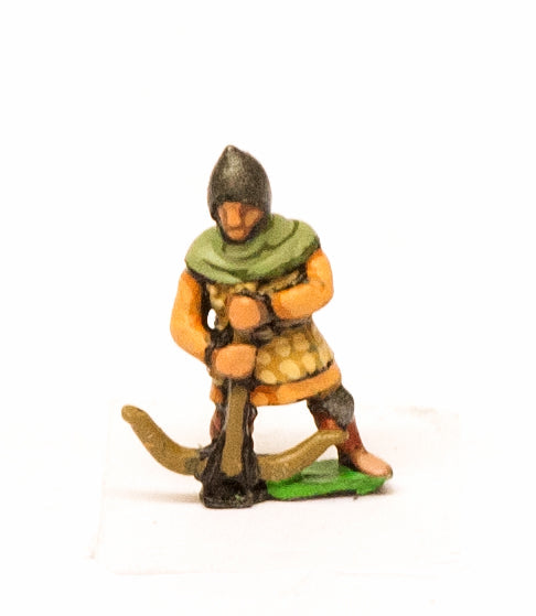 Medium Crossbowman in Pointed Helms MID58