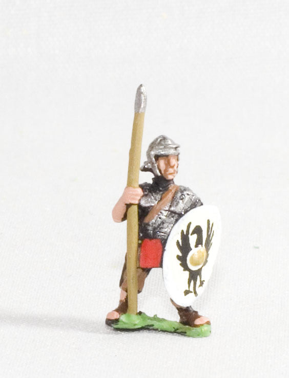 Middle Imperial Legionary with Spear and Shield RO37