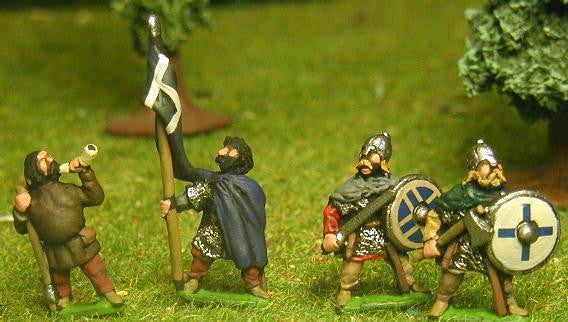 Saxon Command: Two Standard Bearers, Three Chieftans and One Hornist on Foot SXA2